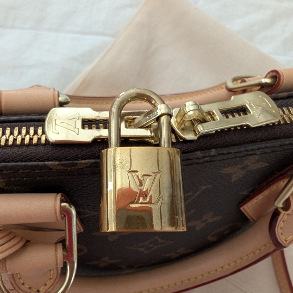 Louis Vuitton Alma BB Coated Monogram Fabric With Leather Accents Purse Hand Bag - Picture 3 of 16